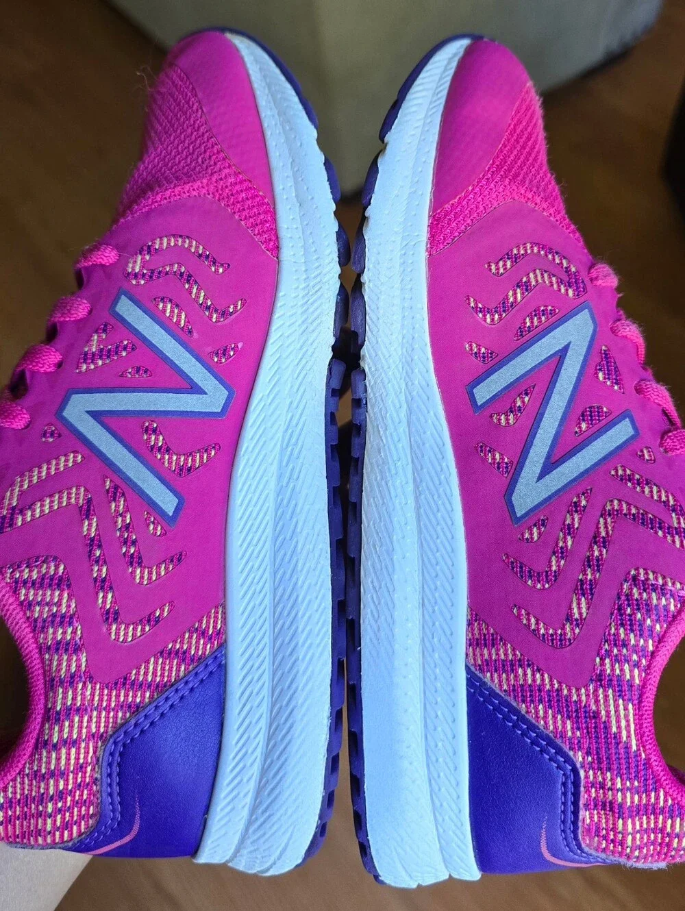 Sz 3 Little Kids NEW BALANCE 519v2 Exuberant Pink/Prism Purple Colorway Running